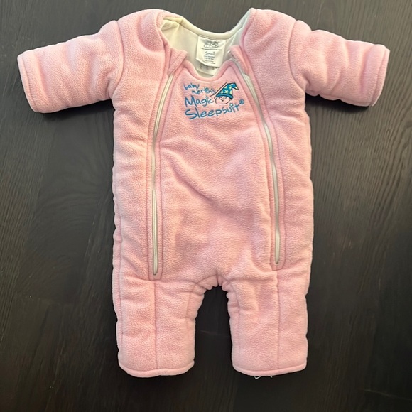 Baby merlins magic sleep suit - Picture 1 of 3